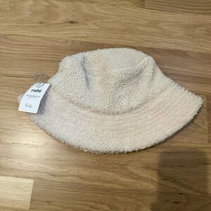 Ruin Sherpa bucket hat cream